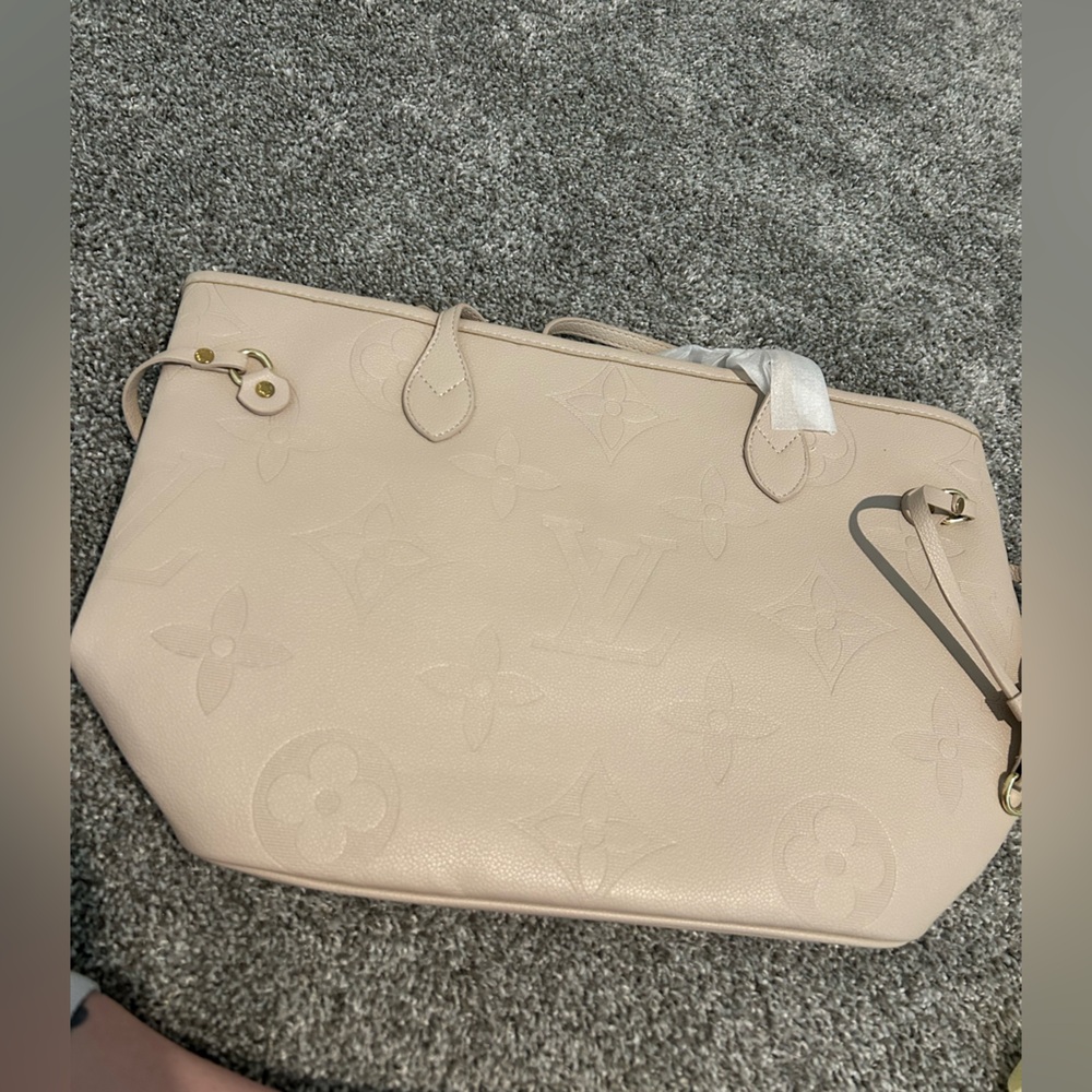 Shoulder bag